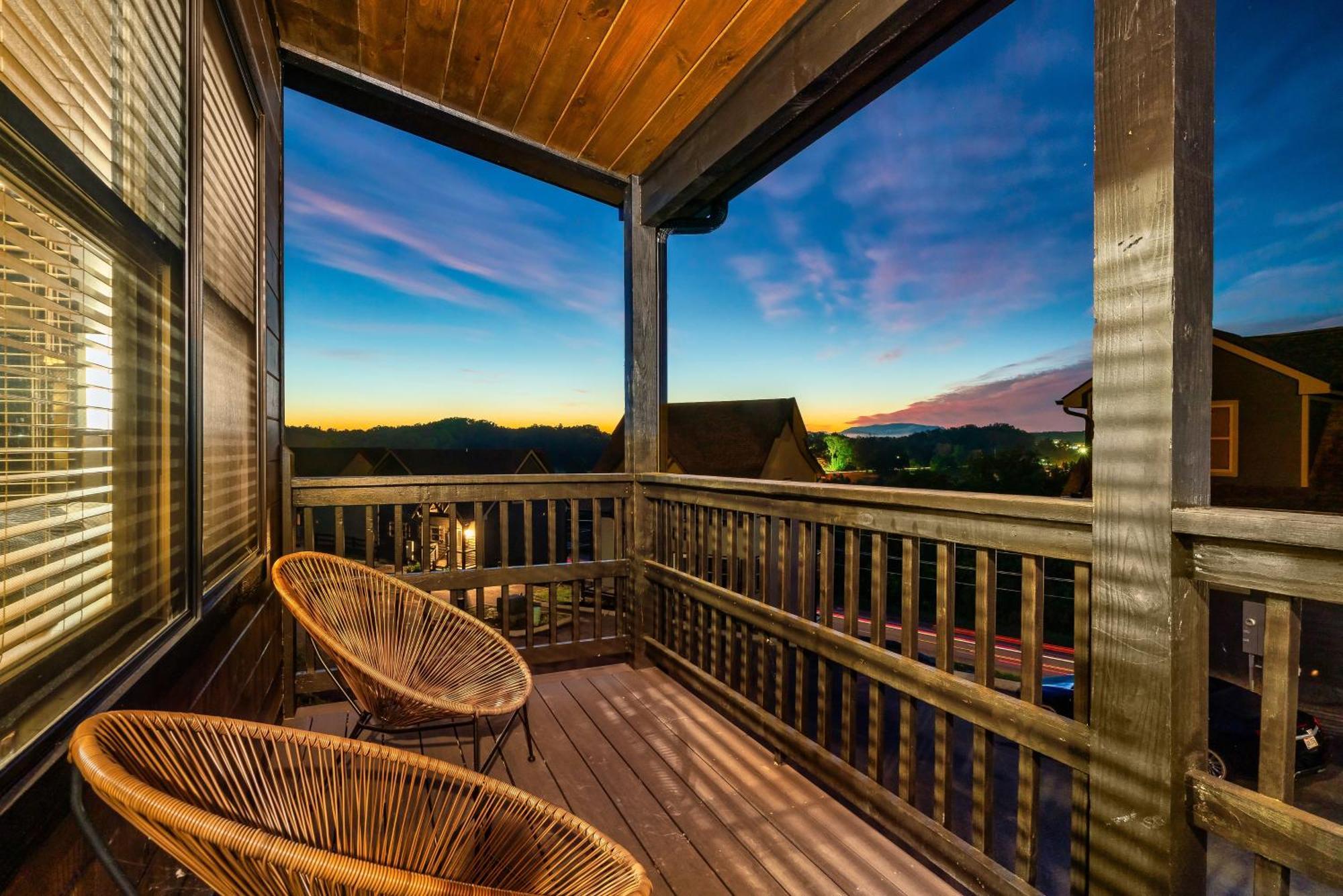 Misty Mountain Morning Hotel Sevierville Exterior foto